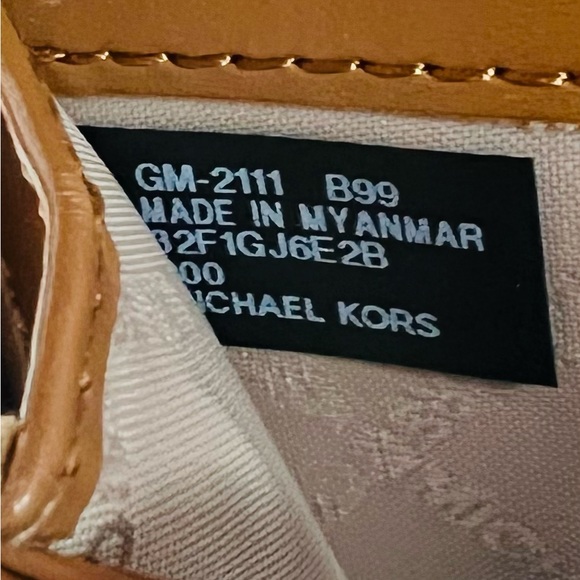 Michael Kors Jet Set Large Flat Phone Case Wristlet Wallet - Picture 13 of 16